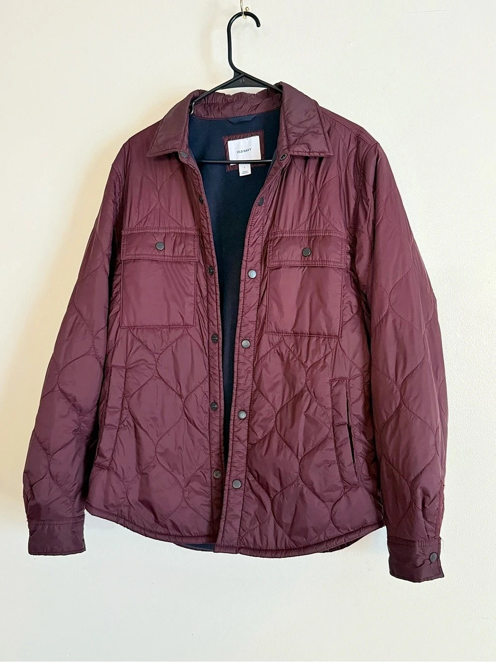 Old Navy Quilted Snap-Front Shirt Jacket Burgundy